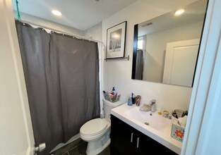 1538 Ingersoll St in Philadelphia, PA - Building Photo - Building Photo