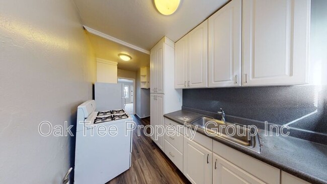 2642 64th Ave in Oakland, CA - Building Photo - Building Photo