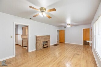 1402 Herring St in Merkel, TX - Building Photo - Building Photo
