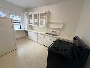 1526 SE Ladd Ave in Portland, OR - Building Photo - Building Photo