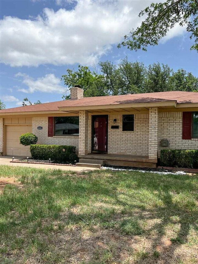 property at 4661 Briarwood Dr