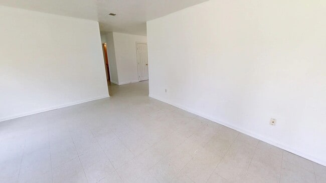 1112 Pinder Ln in Dequincy, LA - Building Photo - Building Photo
