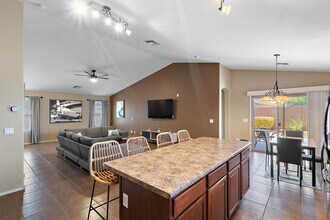 2949 E Crescent Way, Unit SI ID1244319P in Gilbert, AZ - Building Photo - Building Photo