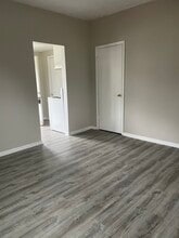 343 Sturges Ave, Unit 343 in Mansfield, OH - Foto de edificio - Building Photo