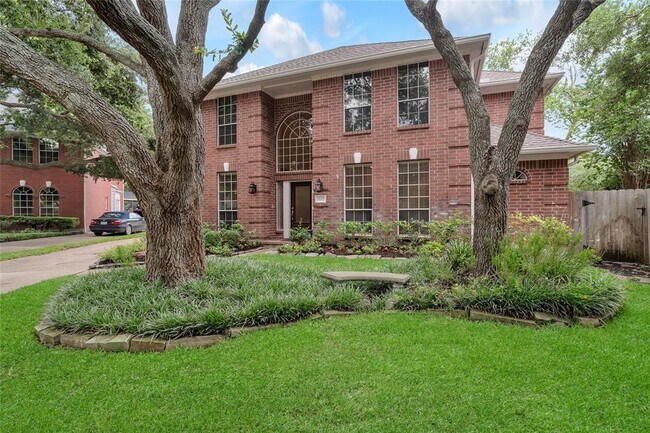 14107 Edinburgh Ct in Houston, TX - Building Photo - Building Photo
