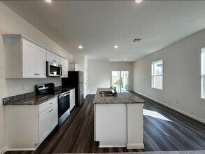 16116 Viburnum Dr in Austin, TX - Building Photo - Building Photo