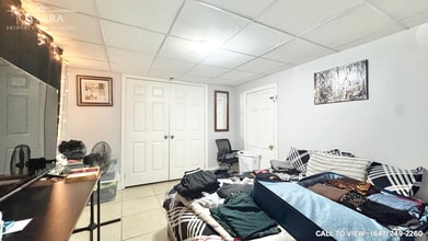 560 Gillies St in Cambridge, ON - Building Photo - Building Photo