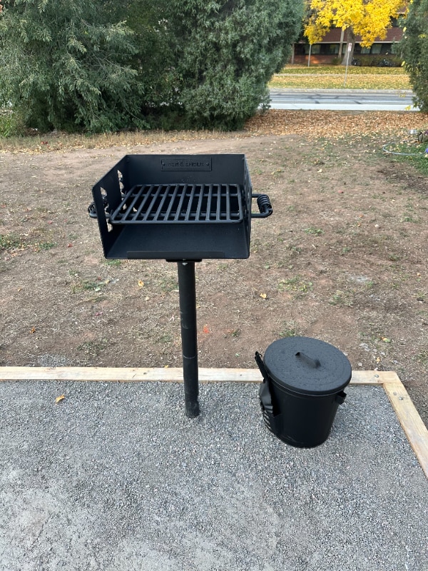 926 James Ct in Fort Collins, CO - Foto de edificio - Building Photo