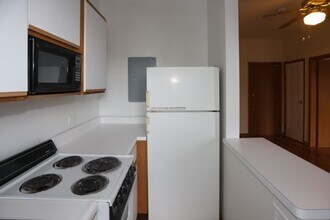 640 W Barry Ave in Chicago, IL - Building Photo - Building Photo