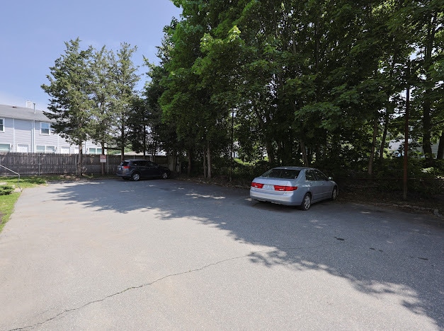 9 Western St in Bristol, RI - Building Photo - Building Photo