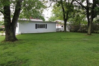 3753 Evergreen Dr in Monroeville, PA - Building Photo - Building Photo