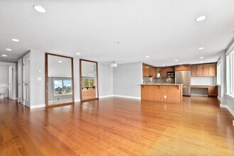 2301 Fairview Ave E in Seattle, WA - Building Photo - Building Photo