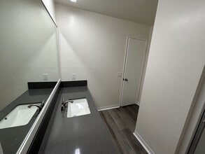 2105 Grant Ave, Unit 3 in Redondo Beach, CA - Building Photo - Building Photo