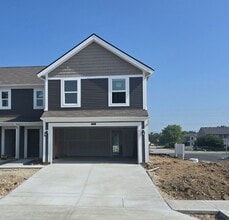 10810 Penwell Way in Indianapolis, IN - Foto de edificio - Building Photo