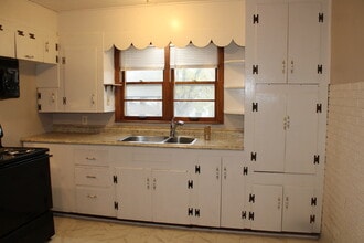 202 N 16th St in Leavenworth, KS - Building Photo - Building Photo