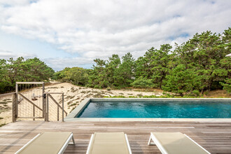 2 Mitchell Dunes Ln in Amagansett, NY - Building Photo - Building Photo