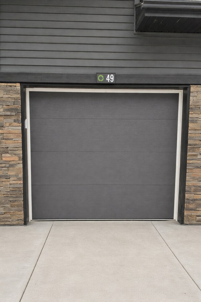 2710-2766 66 St SW in Edmonton, AB - Building Photo - Building Photo