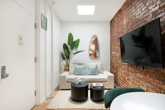 153 Norfolk St in New York, NY - Building Photo - Building Photo