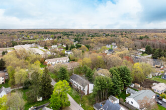 Bayberry Gardens in Attleboro, MA - Building Photo - Building Photo