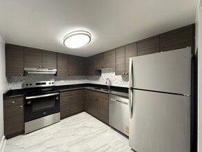 525 N Quentin Rd in Palatine, IL - Building Photo - Building Photo