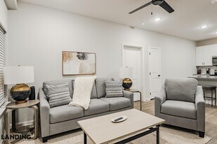 1650 Harris Hill Rd, Unit 07-7304 in San Marcos, TX - Building Photo