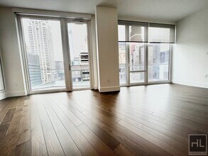 East 44th Street in New York, NY - Building Photo - Building Photo