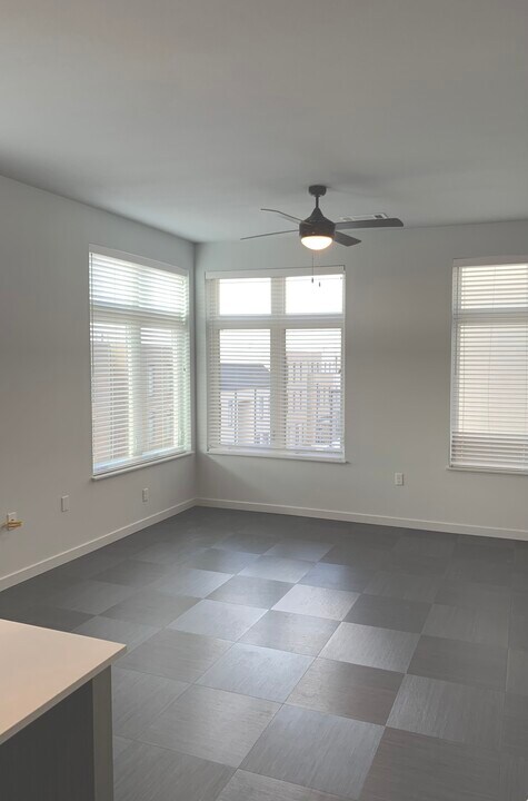 5100 W Park Ave in Rogers, AR - Building Photo