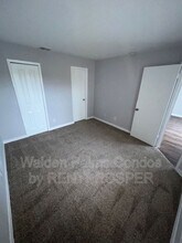 4724 Walden Cir in Orlando, FL - Foto de edificio - Building Photo