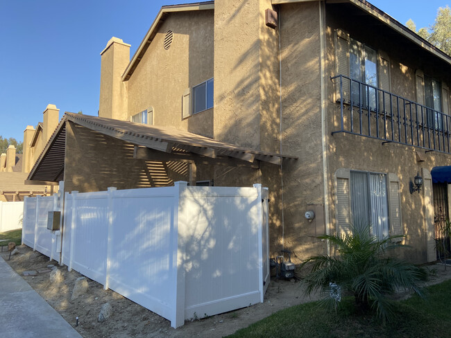 918 S Mountain Ave, Unit C in Ontario, CA - Building Photo - Building Photo