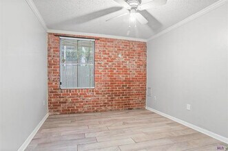 3101 Highland Rd in Baton Rouge, LA - Building Photo - Building Photo