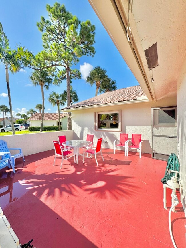 21638 Coronado Ave in Boca Raton, FL - Building Photo - Building Photo