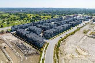 Park District Townhomes in Pickering, ON - Building Photo - Building Photo