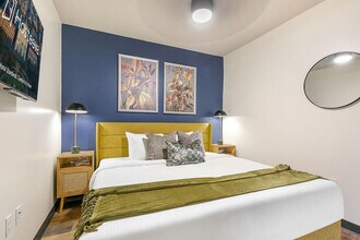 611 Commerce St in New Orleans, LA - Foto de edificio - Building Photo