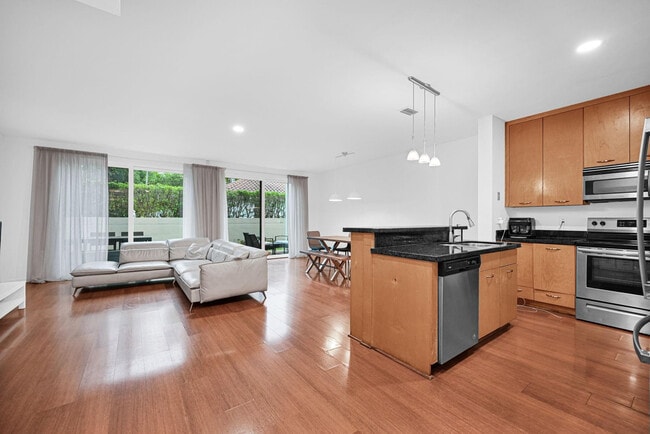 property at 21385 Marina Cove Cir