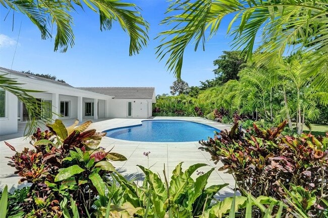 2800 Banyan Blvd Cir NW in Boca Raton, FL - Building Photo - Building Photo