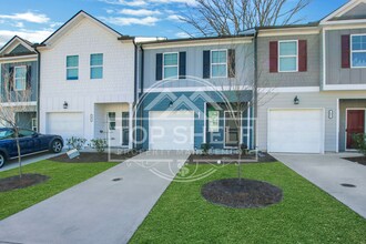 102 Jaxton St in Hoschton, GA - Building Photo - Building Photo