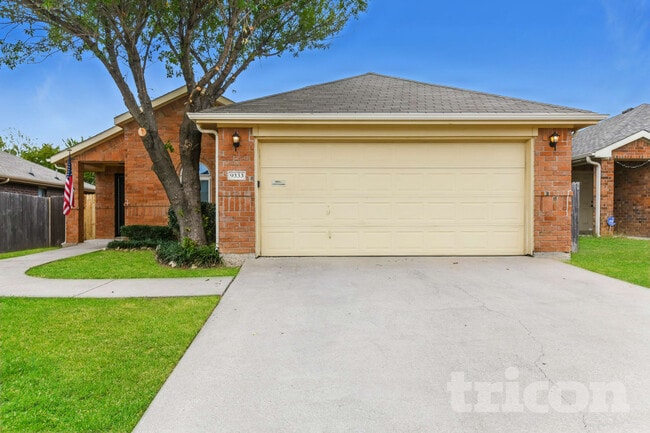 property at 9333 Cynthia Ct