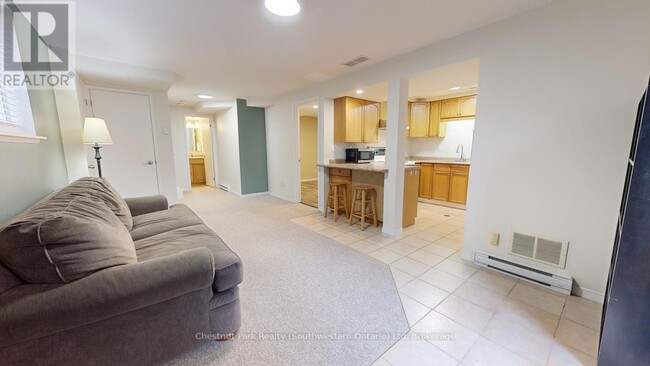 22 Moss Pl