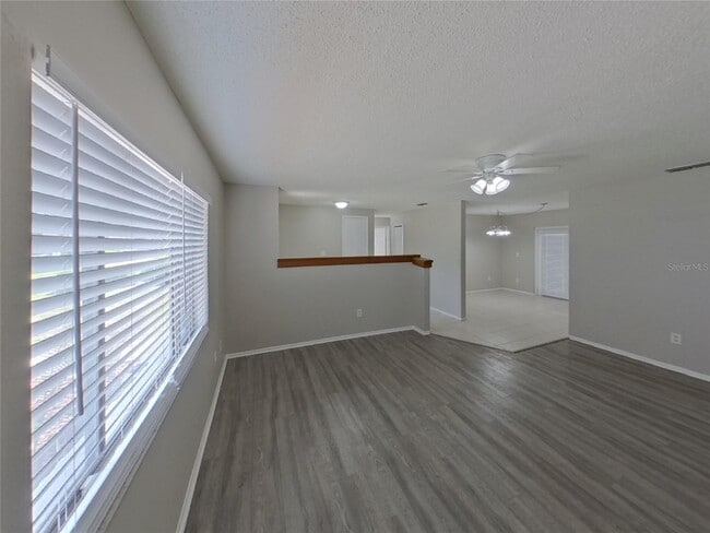 3717 Coppertree Cir in Brandon, FL - Building Photo - Building Photo