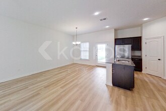 101 Salvat Dr in Lafayette, LA - Building Photo - Building Photo