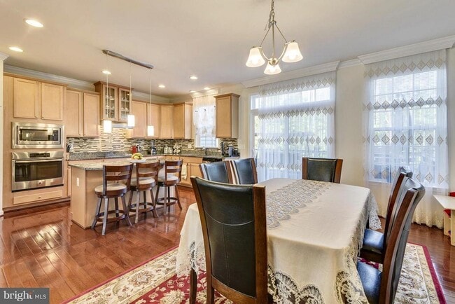 22887 Lacey Oak Terrace in Sterling, VA - Building Photo - Building Photo