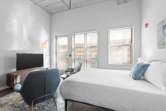 2626 Tunnel Blvd in Pittsburgh, PA - Building Photo - Building Photo