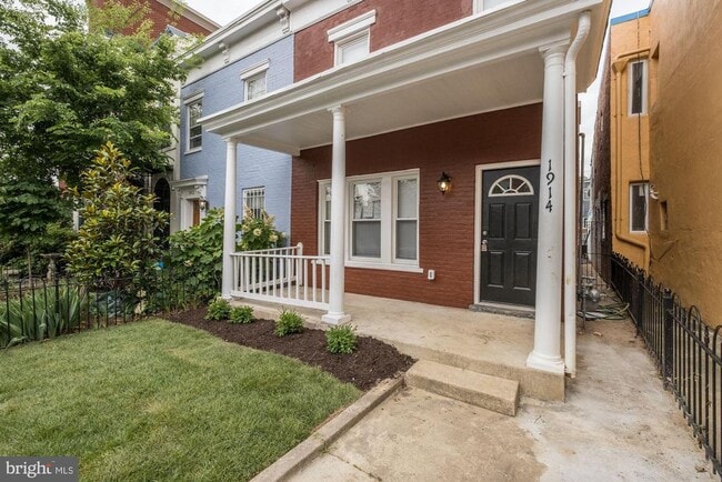 property at 1914 10th St NW