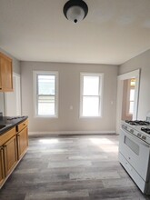 23 Elmwood Ave in Bridgeport, CT - Building Photo - Building Photo