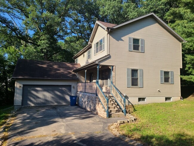 property at 2871 E 777th Rd