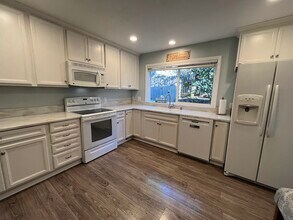 23222 SW Cinnamon Hill Pl in Sherwood, OR - Building Photo - Building Photo