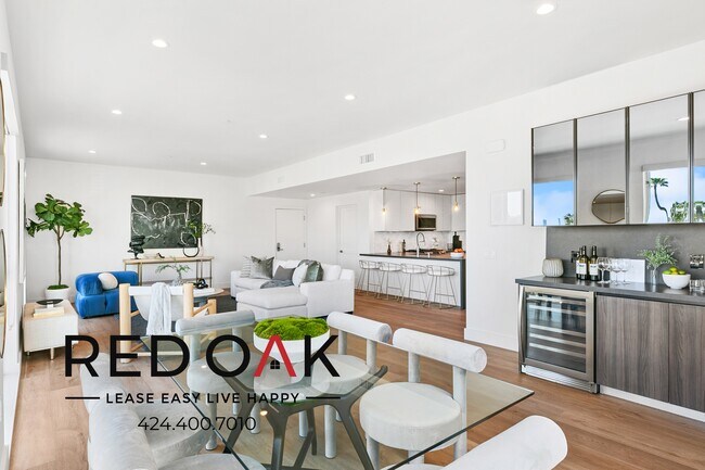 1001 N Fairfax Ave in West Hollywood, CA - Building Photo - Building Photo