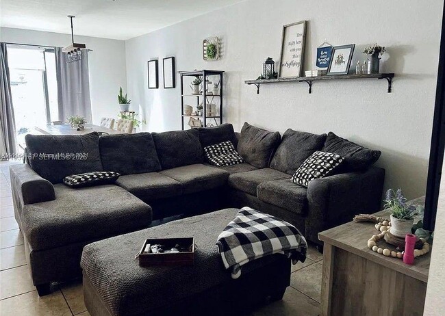 11428 SW 252nd St in Homestead, FL - Building Photo - Building Photo