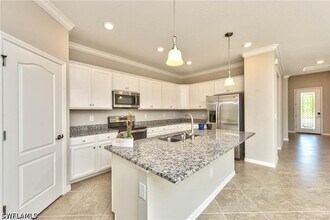 9460 Foxglove Ln in Naples, FL - Building Photo - Building Photo