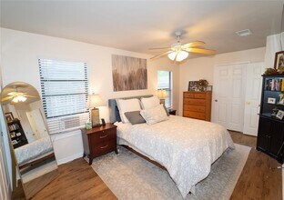 5215 Overbrook Dr in Austin, TX - Building Photo - Building Photo
